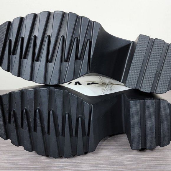 BP. Masson Bootie, White Faux Leather Womens Sz 8 - Picture 9 of 10